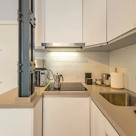 Charming 2 Bedroom Apartment At Iconic Triana Neighborhood By Ocityzen-2
