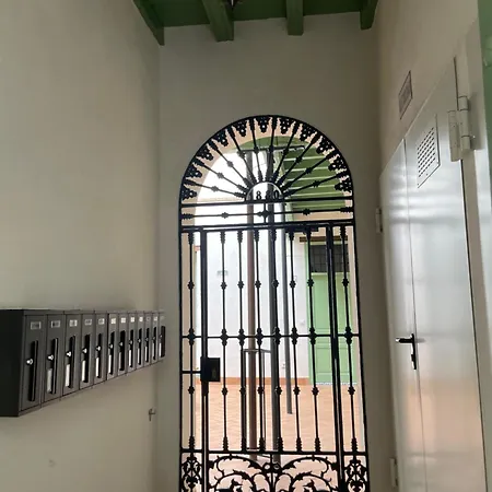 One&Lux Gran Poder - Cozy Twin Bedroom Central Apartment-3