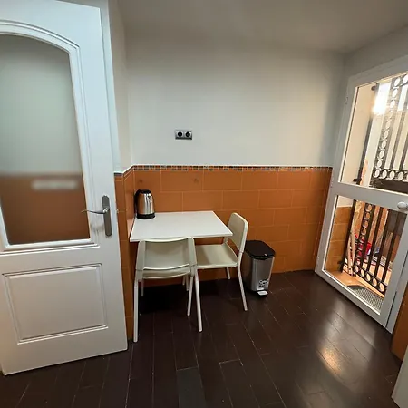 Puerta Real City Center Apartments Sevilla!-3