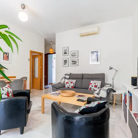 Arenal Maestranza Apartment-2