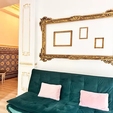 Palace House Hercules Apartments-3
