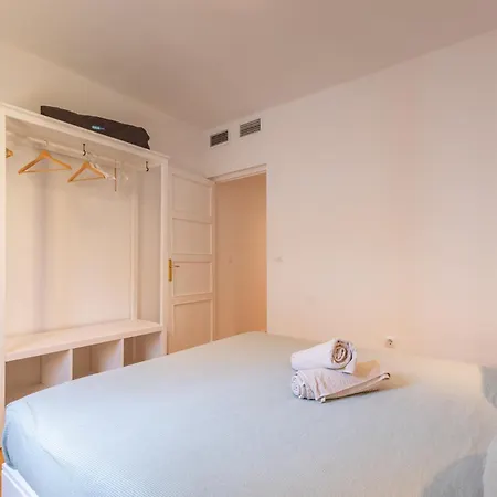Charming 2 bedroom Apartment at Virgen de Begoña-3