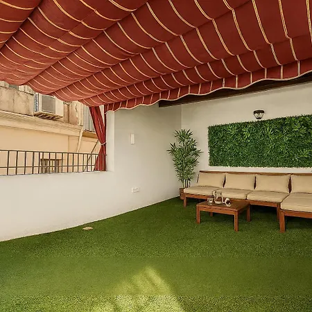 Private House Cathedral Terrace-2