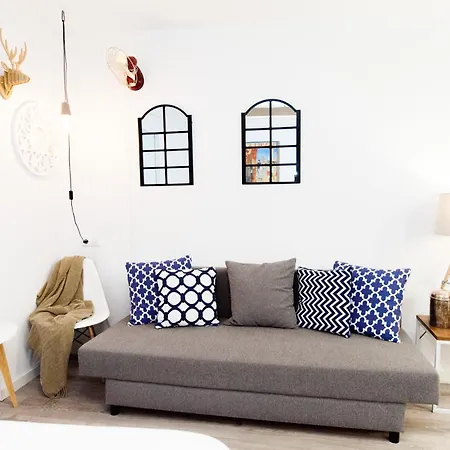 Gotoseville Molviedro Suites-3