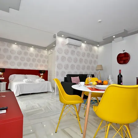 The Zentral Arenal Suites-3