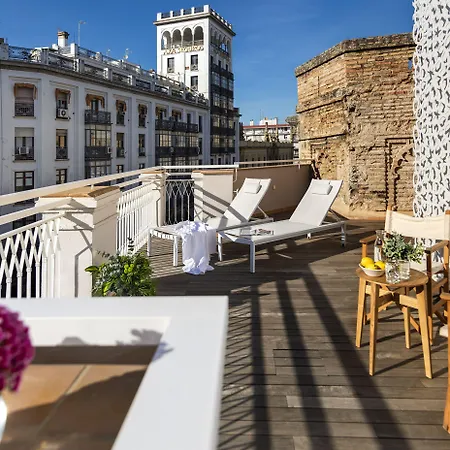 Torre Homenaje Historical Suites-3