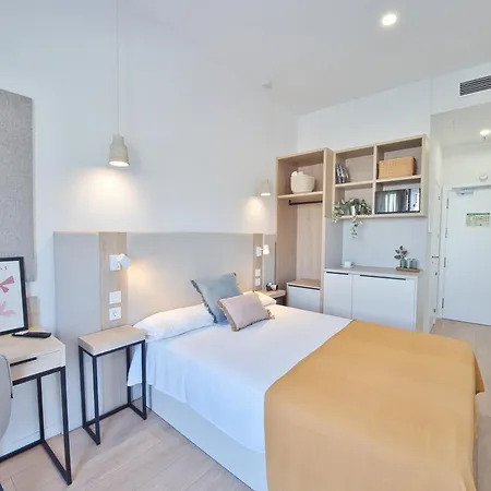 Canvas Sevilla Lago (Adults Only)-2