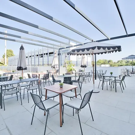 Canvas Sevilla Lago (Adults Only)-3