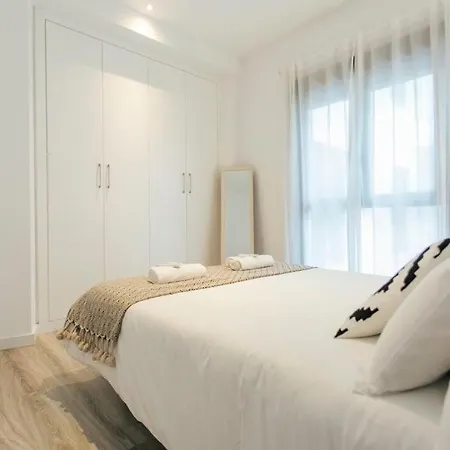 Bright And Modern 2D Apartment - Seville Center-2