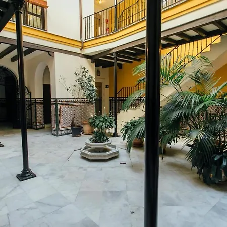 Exclusive Duplex- 1Bd 1Bth- Cathedral Of Seville-3