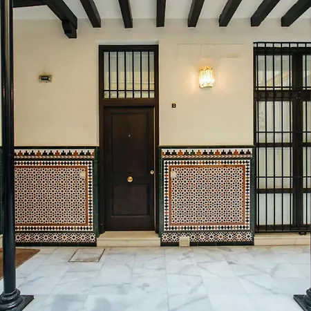 Exclusive Duplex- 1Bd 1Bth- Cathedral Of Seville-2