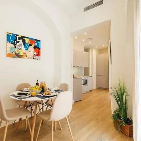 Picturesque Boutique Style 2 Bedroom In San Lorenzo-3