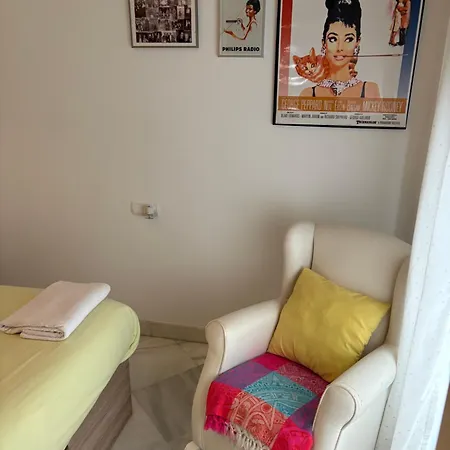 Habitación individual o doble en Triana-2