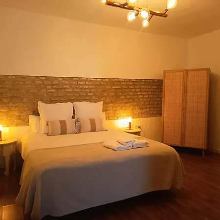 Selecta Apartments Los Venerables-3