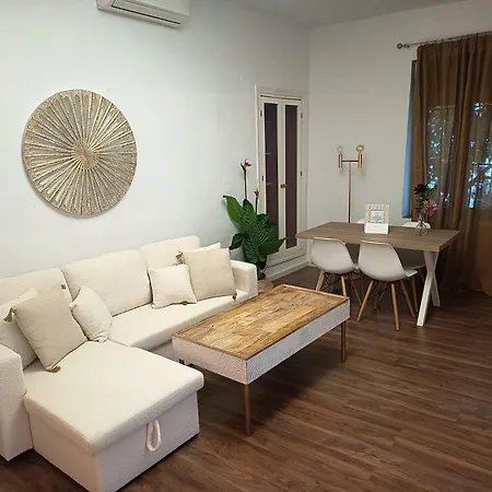 Selecta Apartments Los Venerables-2