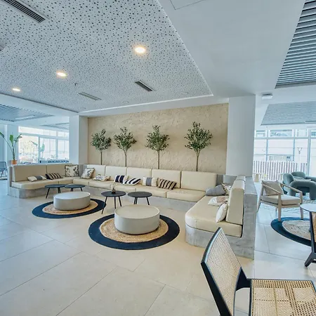 Vibe Stay Sevilla Residencia de Estudiantes - Adults Only-3