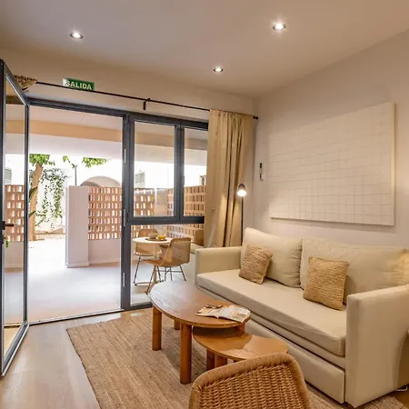 Apartamentos Santa Vicenta Maria En El Centro-3
