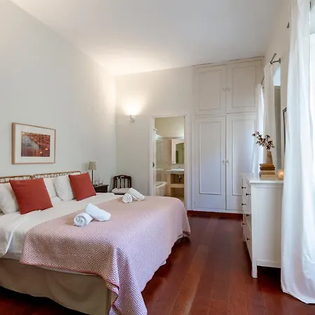 Luxe Guest House Santa Marta-3