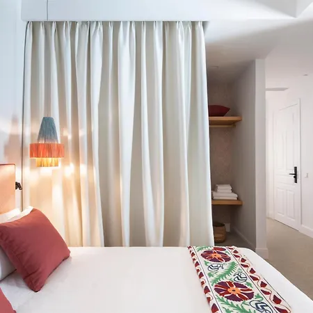 Casa Bedoya Suites & Colors By Magno Apartments-2