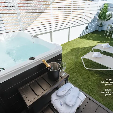 Lola De Triana Apartments-2
