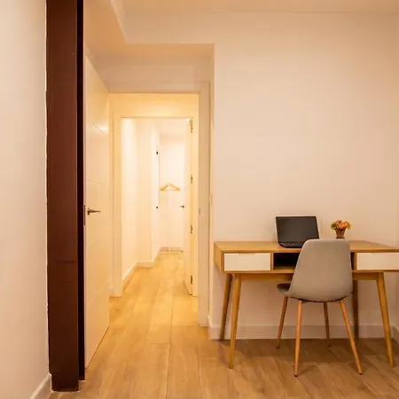 Luxurious & Spacious 4Br Apt Next To Cathedral-2