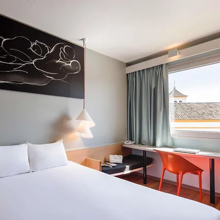 Ibis Sevilla-2