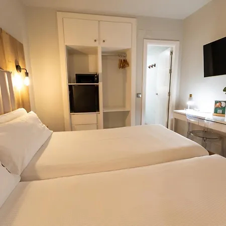 Hotel Sercotel Dona Carmela-3