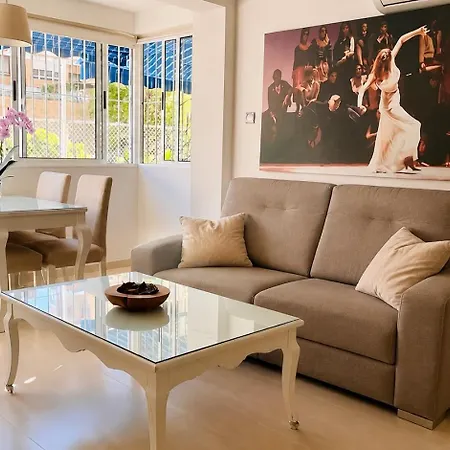 Apartamento con gran terraza jardín cerca del centro-2