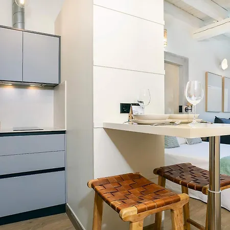 Genteel Home San Francisco Suites-2