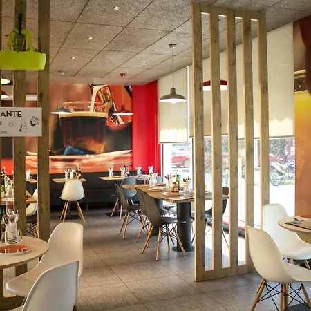 Ibis Sevilla-2