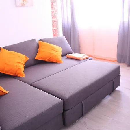Apartamento Orange Triana Centro-3