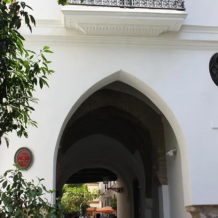 Coliseo Premium Apartment-2