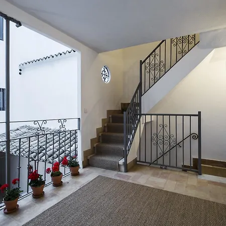 Selecta Apartments Los Venerables-2