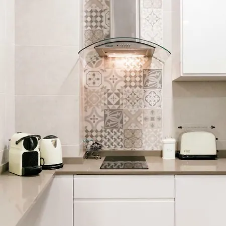Apartamento Aitana, vistas Iglesia Magdalena desde Azotea-2