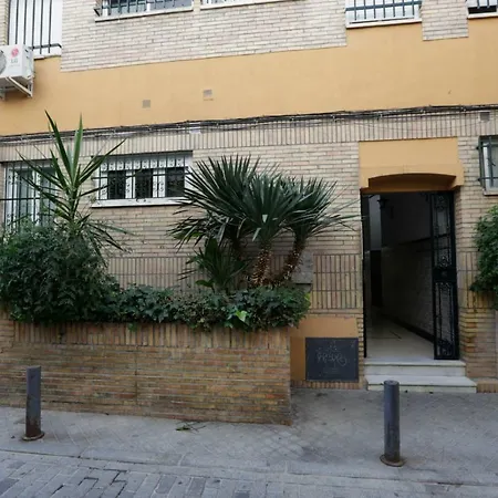 Brand New Charming Apartment Next To The River-2