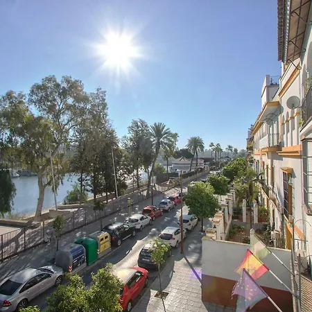 Betis Deluxe Riverside-3