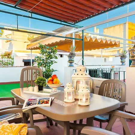 HSH Suites Barrio Santa Cruz-3