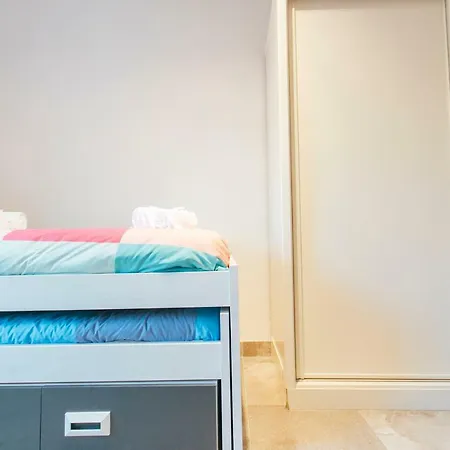 Modern Apartment In Sevilla For Largue Groups-3