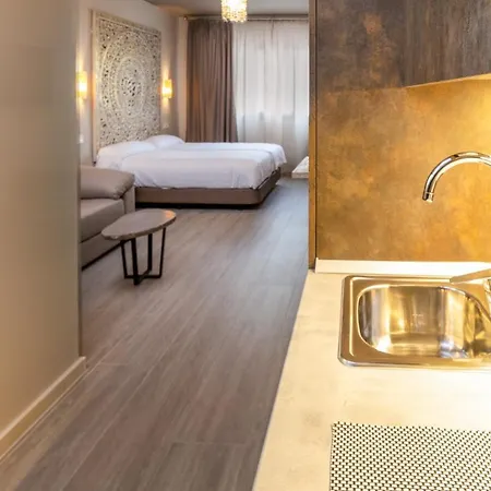 Apartamentos Sevilla Este By Qhotels-3