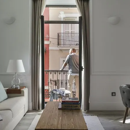 Puerta Catedral Holiday Suites-3