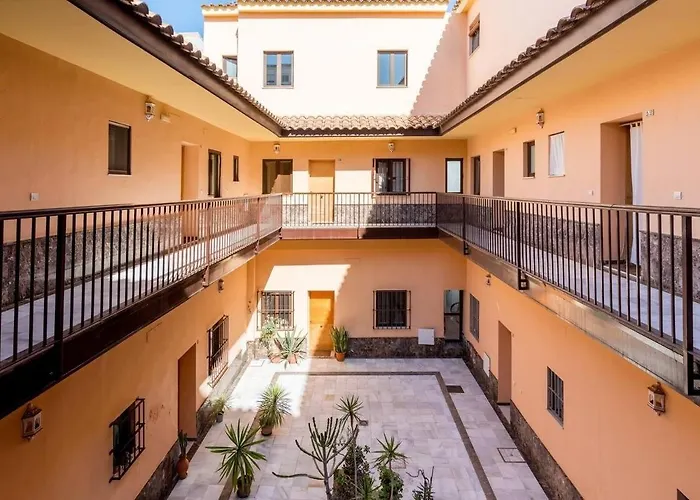 Deluxe Terrace. Alameda