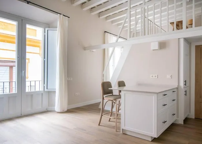 G12 Trendy And Comfy Bright Loft Meters From Bullring And Trianas Bridge, Galera Street