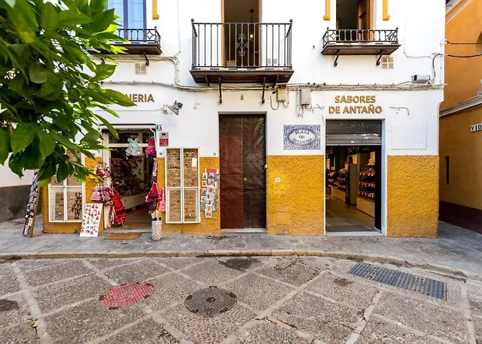 Doña Elvira Suites Cathedral
