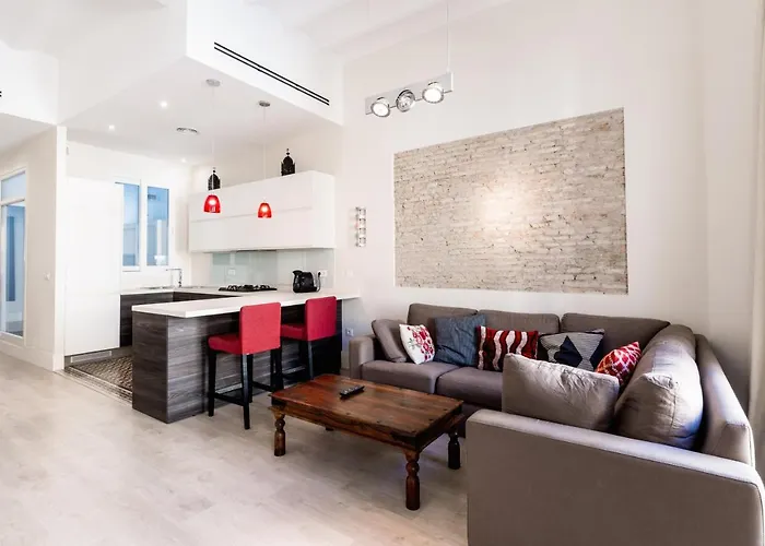 Aoa Green Gardens Suites