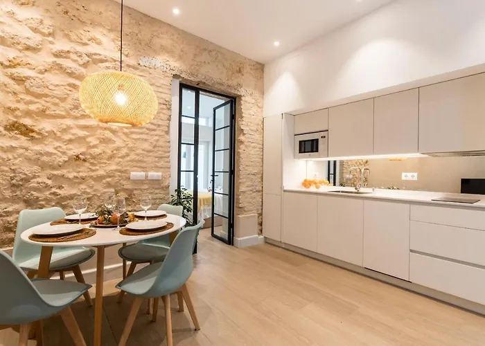 Apartamento Behouse Arroyo A Sevilla, España
