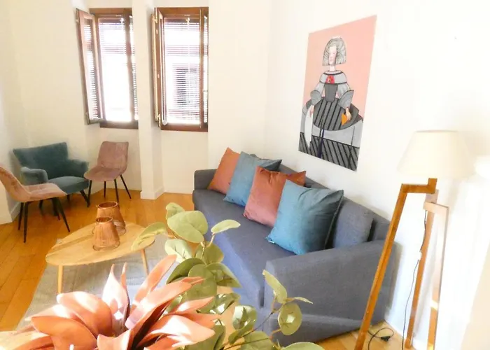 Homeyseville-Special Apartment Arenal 6 Pax, Parking Optional