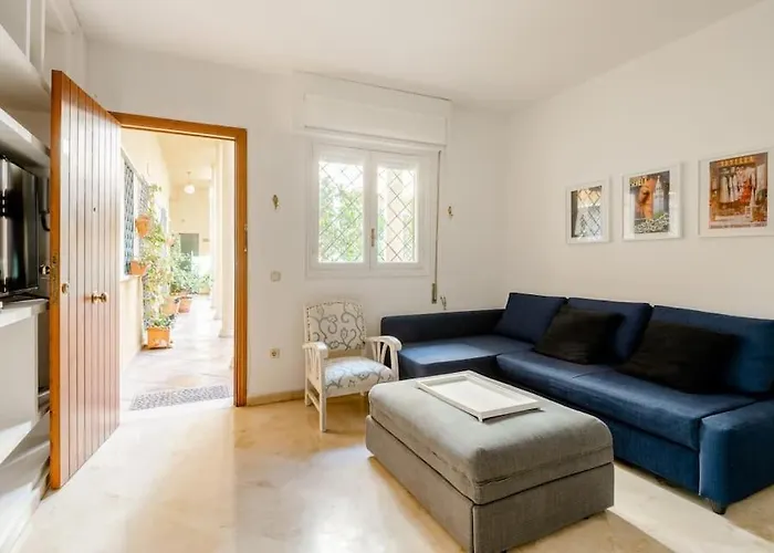 Cozy&quiet Apt In SanVicente St Andalusian Patio