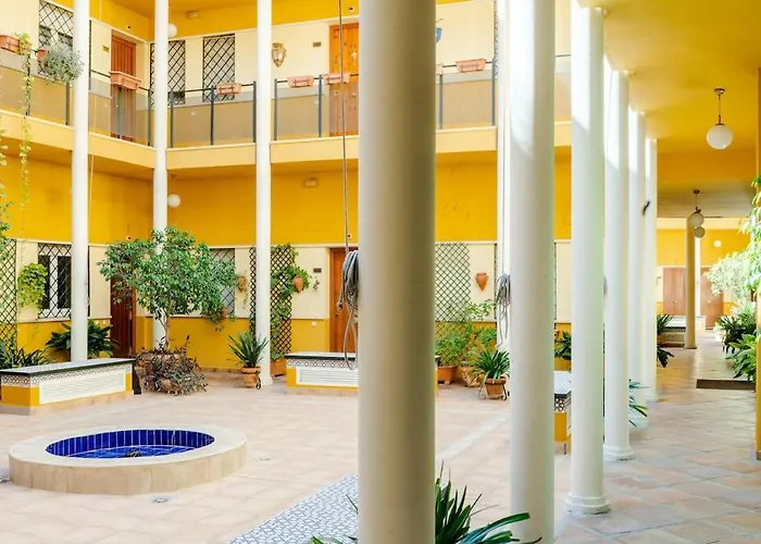 Cozy&quiet Apt In SanVicente St Andalusian Patio
