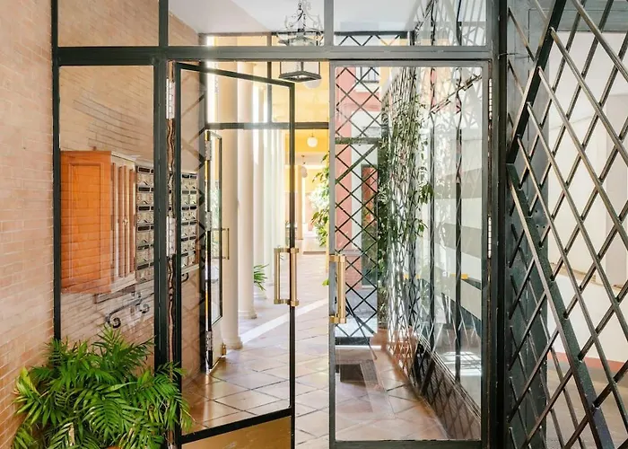Cozy&quiet Apt In SanVicente St Andalusian Patio