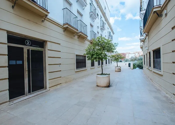 Magno Apartments Paseo de la O - Private Parking included